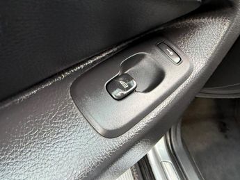 Volvo XC90 2.4 D5 SE Lux Geartronic AWD 5dr