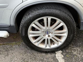 Volvo XC90 2.4 D5 SE Lux Geartronic AWD 5dr