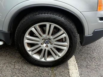 Volvo XC90 2.4 D5 SE Lux Geartronic AWD 5dr