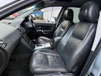 Volvo XC90 2.4 D5 SE Lux Geartronic AWD 5dr