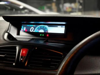 Renault Scenic 1.5 dCi Expression Euro 5 5dr