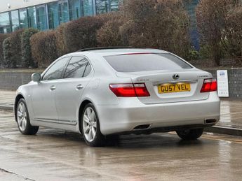 Lexus LS 5.0 600h V8 L RSR Saloon 4dr Petrol Hybrid CVT 4WD Euro 5 (s/s) 