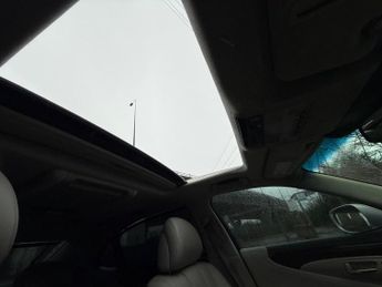 Lexus LS 5.0 600h V8 L RSR Saloon 4dr Petrol Hybrid CVT 4WD Euro 5 (s/s) 