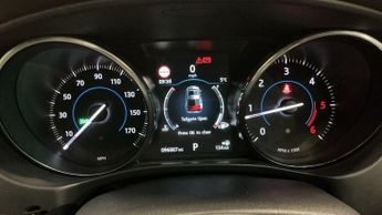 Jaguar XE 2.0d R-Sport Auto AWD Euro 6 (s/s) 4dr