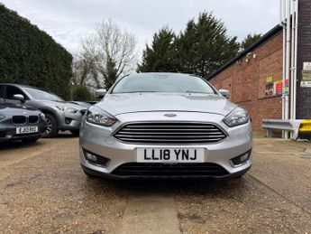 Ford Focus 1.0T EcoBoost Titanium Auto Euro 6 (s/s) 5dr
