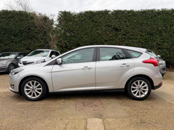 Ford Focus 1.0T EcoBoost Titanium Auto Euro 6 (s/s) 5dr