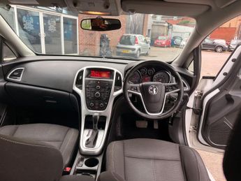 Vauxhall Astra 2.0 CDTi SRi Auto Euro 5 5dr