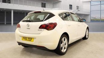 Vauxhall Astra 2.0 CDTi SRi Auto Euro 5 5dr