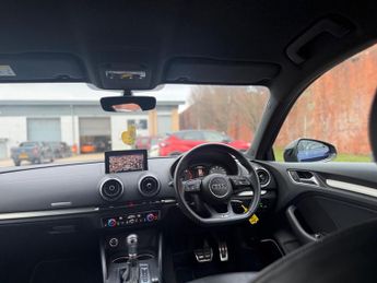 Audi S3 2.0 TFSI Black Edition Sportback S Tronic quattro Euro 6 (s/s) 5