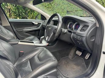 Volvo V60 1.6 T3 R-Design Estate 5dr Petrol Powershift Euro 5 (150 ps)