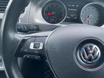 Volkswagen Golf 1.2 TSI BlueMotion Tech S Hatchback 5dr Petrol DSG Euro 5 (s/s) 