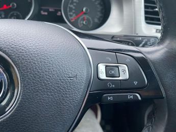 Volkswagen Golf 1.2 TSI BlueMotion Tech S Hatchback 5dr Petrol DSG Euro 5 (s/s) 