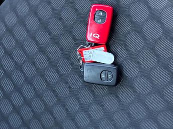 Toyota iQ 1.0 VVT-i 2 Multidrive Euro 5 3dr