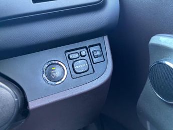 Toyota iQ 1.0 VVT-i 2 Multidrive Euro 5 3dr