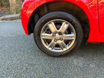 Toyota iQ 1.0 VVT-i 2 Multidrive Euro 5 3dr