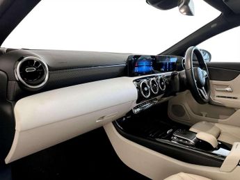 Mercedes-Benz A Class 1.3 A180 Sport Edition (Executive) Hatchback 5dr Petrol 7G-DCT E