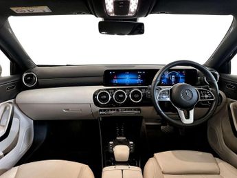 Mercedes-Benz A Class 1.3 A180 Sport Edition (Executive) Hatchback 5dr Petrol 7G-DCT E