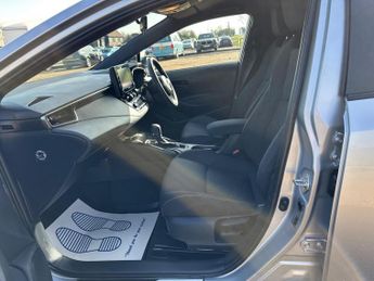 Toyota Corolla 1.8 VVT-h CVT Euro 6 (s/s) 5dr