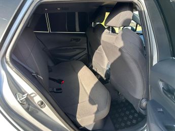 Toyota Corolla 1.8 VVT-h CVT Euro 6 (s/s) 5dr