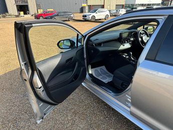 Toyota Corolla 1.8 VVT-h CVT Euro 6 (s/s) 5dr