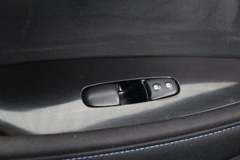 Nissan Leaf 39kWh N-Connecta Auto 5dr