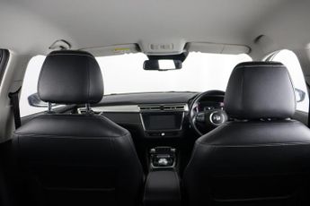 MG MG5 61.1kWh Exclusive Long Range Auto 5dr