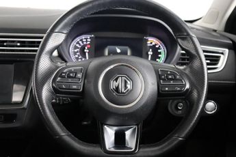 MG MG5 61.1kWh Exclusive Long Range Auto 5dr