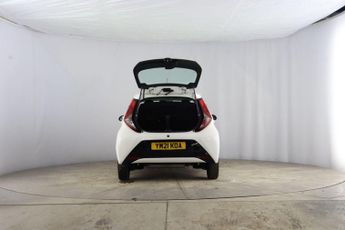 Toyota AYGO 1.0 VVT-i x-play Euro 6 (s/s) 5dr