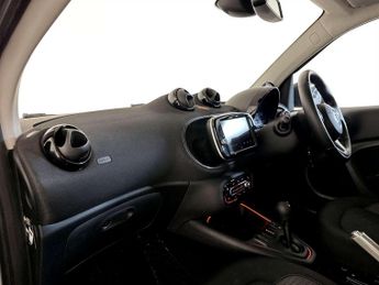 Smart fortwo 17.6kWh BRABUS Line Coupe 2dr Electric Auto (22kW Charger) (82 p