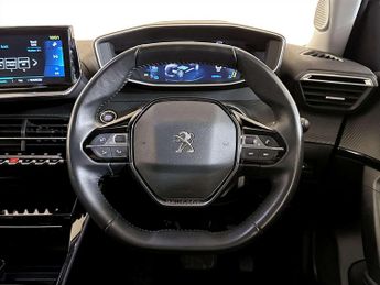 Peugeot E-2008 50kWh Allure Premium SUV 5dr Electric Auto (136 ps)