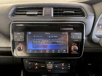 Nissan Leaf 40kWh Acenta Hatchback 5dr Electric Auto (150 ps)