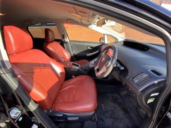 Toyota Prius 1.8 VVT-h Hatchback 5dr Petrol Plug-in Hybrid CVT Euro 6 (s/s) (