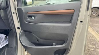 Toyota PROACE Verso 2.0D Family Medium MPV MWB Euro 6 (s/s) 5dr (8 Seat)