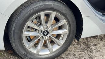 Hyundai i40 1.7 CRDi Blue Drive SE Nav Tourer 5dr Diesel Manual Euro 6 (s/s)