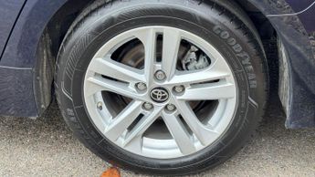 Toyota Corolla 1.8 VVT-h Icon Touring Sports CVT Euro 6 (s/s) 5dr