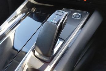 Peugeot 508 SW 1.6 11.8kWh Allure e-EAT Euro 6 (s/s) 5dr