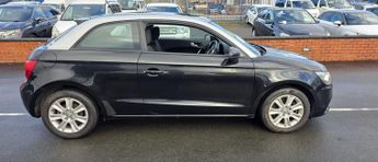 Audi A1 1.4 TFSI S line Hatchback 3dr Petrol S Tronic Euro 5 (185 ps)