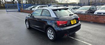 Audi A1 1.4 TFSI S line Hatchback 3dr Petrol S Tronic Euro 5 (185 ps)