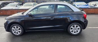 Audi A1 1.4 TFSI S line Hatchback 3dr Petrol S Tronic Euro 5 (185 ps)