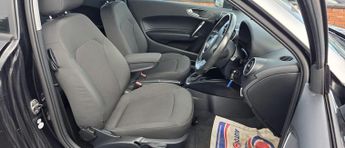 Audi A1 1.4 TFSI S line Hatchback 3dr Petrol S Tronic Euro 5 (185 ps)