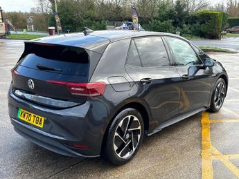 Volkswagen ID.3 Pro Performance 58kWh Business Auto 5dr