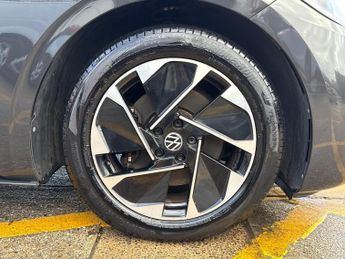 Volkswagen ID.3 Pro Performance 58kWh Business Auto 5dr