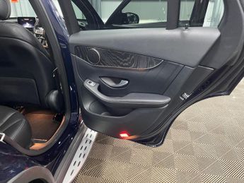 Mercedes-Benz GLC 2.1 GLC220d AMG Line (Premium) G-Tronic+ 4MATIC Euro 6 (s/s) 5dr