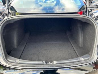Tesla Model 3 Standard Range Plus Auto RWD 4dr
