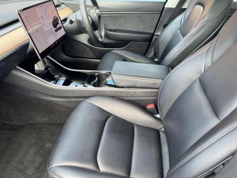 Tesla Model 3 Standard Range Plus Auto RWD 4dr