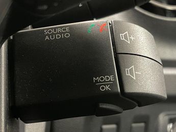 Renault Captur 1.2 TCe ENERGY Dynamique Nav Auto Euro 6 (s/s) 5dr