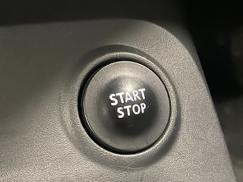 Renault Captur 1.2 TCe ENERGY Dynamique Nav Auto Euro 6 (s/s) 5dr