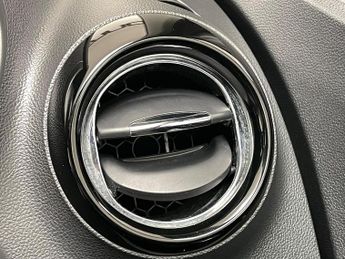 Renault Captur 1.2 TCe ENERGY Dynamique Nav Auto Euro 6 (s/s) 5dr