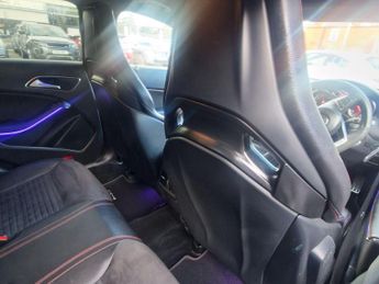 Mercedes-Benz CLA 1.6 CLA180 AMG Line Edition Coupe 7G-DCT Euro 6 (s/s) 4dr