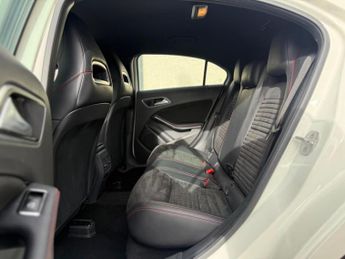 Mercedes-Benz A Class 2.1 A200d AMG Line (Executive) 7G-DCT Euro 6 (s/s) 5dr